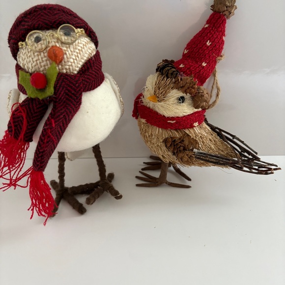 Festive Winter Red and White Bird Decor Set - Picture 2 of 8